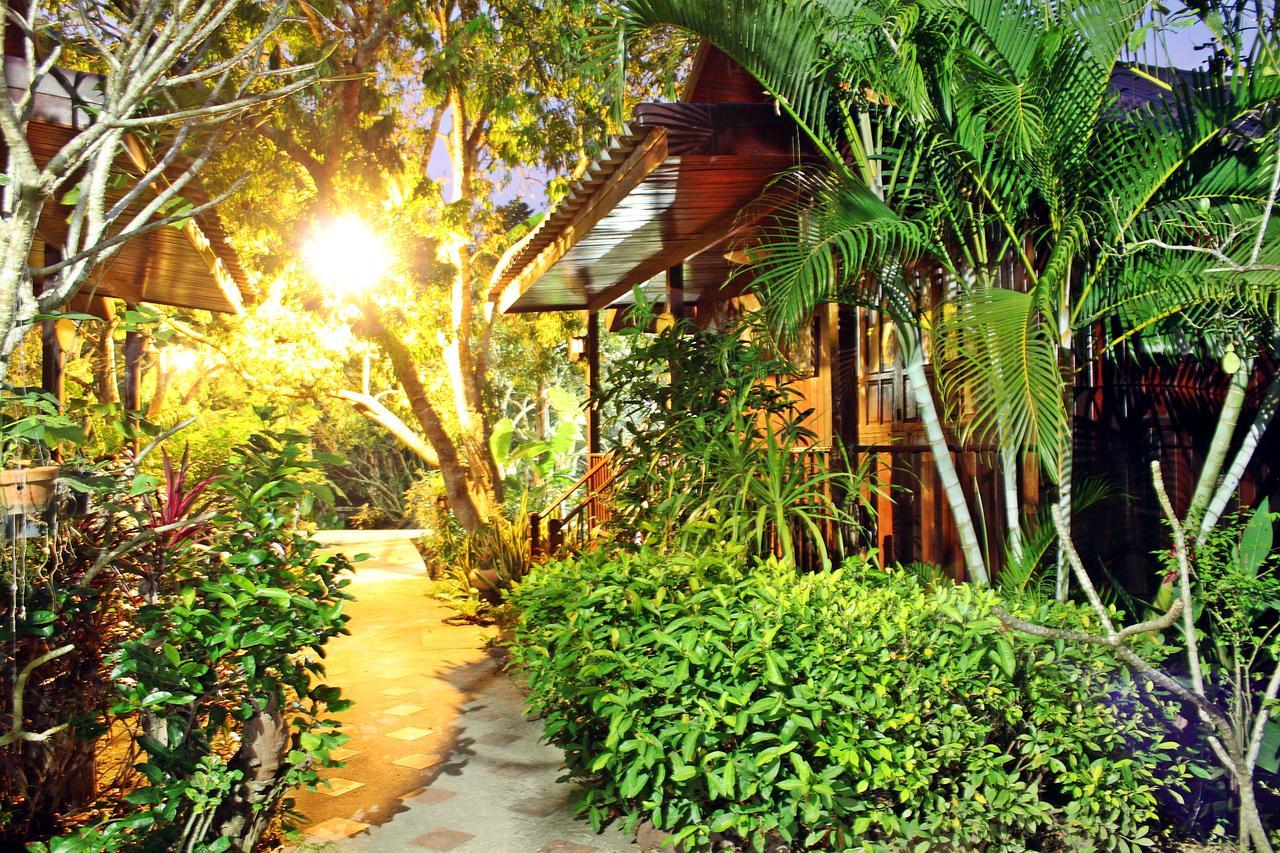Baansuan Lychee Maeklong Resort Ampawa Amphawa Eksteriør billede