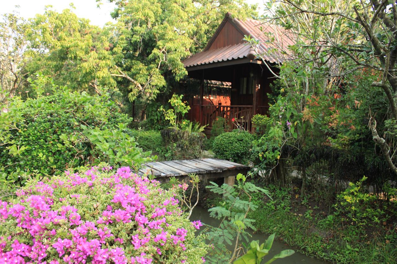 Baansuan Lychee Maeklong Resort Ampawa Amphawa Eksteriør billede