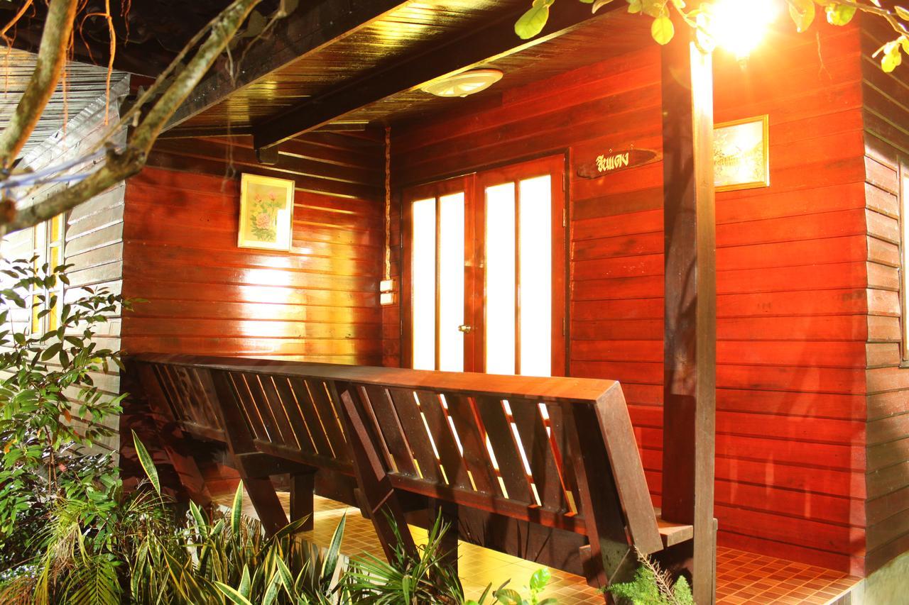 Baansuan Lychee Maeklong Resort Ampawa Amphawa Eksteriør billede