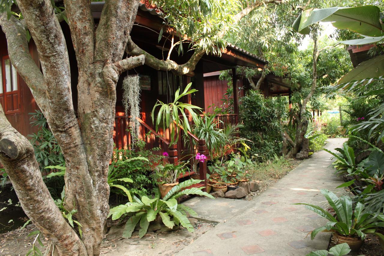 Baansuan Lychee Maeklong Resort Ampawa Amphawa Eksteriør billede